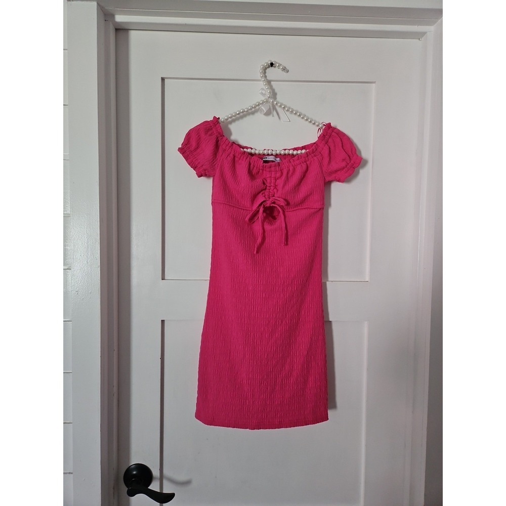 Mini Bodycon Dress‎ XS Vibrant Pink Textured Smocked Y2K Boho Off Shoulder